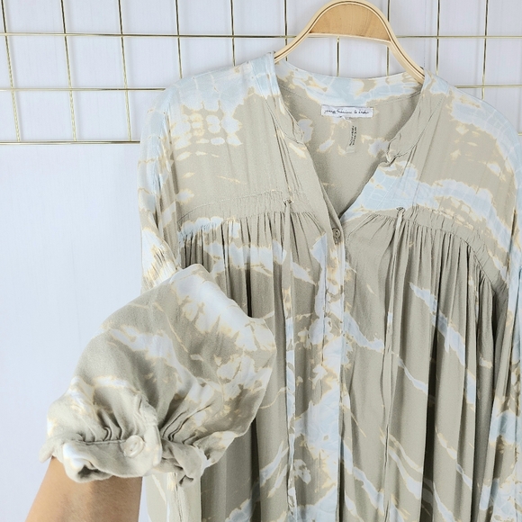 Young Fabulous & Broke Tan Blue Tie Dye Blouse - Picture 8 of 12
